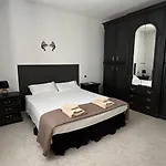 La Casa Di Flo Nyaraló Solanas
